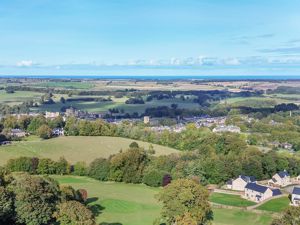 Photo 25- click for photo gallery